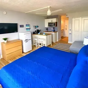 *** Hotel Castaways United States